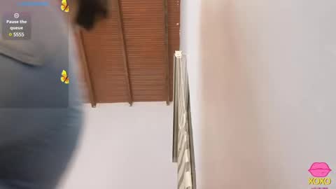 Snapshot of lou_rosse chatting on 02-12-25, 02:45  Lou Rosse  online show from 02-12-25, 02:45