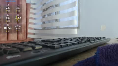 Snapshot of lou_rosse chatting on 09-15-25, 09:59  Lou Rosse  online show from 09-15-25, 09:59