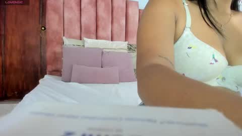 Snapshot of lou_rosse chatting on 09-17-25, 09:27  Lou Rosse  online show from 09-17-25, 09:27