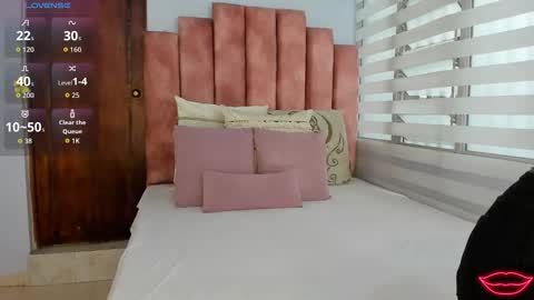 Snapshot of lou_rosse chatting on 10-16-25, 08:43  Lou Rosse  online show from 10-16-25, 08:43