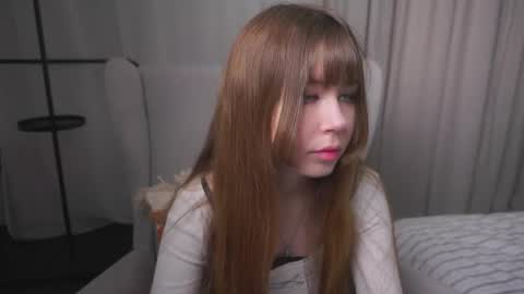 Snapshot of louettakarn chatting on 04-26-26, 12:25 Sade online show from 04-26-26, 12:25
