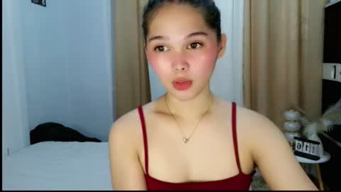 Snapshot of louilalicious chatting on 06-17-26, 05:43 louilalicious online show from 06-17-26, 05:43