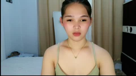 Snapshot of louilalicious chatting on 06-19-26, 02:16 louilalicious online show from 06-19-26, 02:16