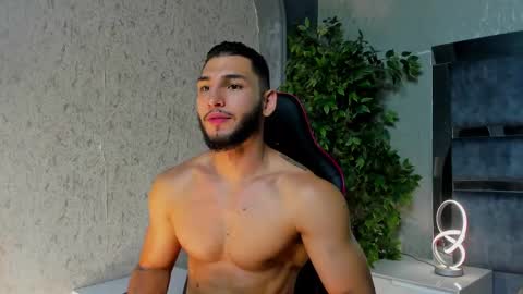 Louis online show from 11-17-25, 06:08