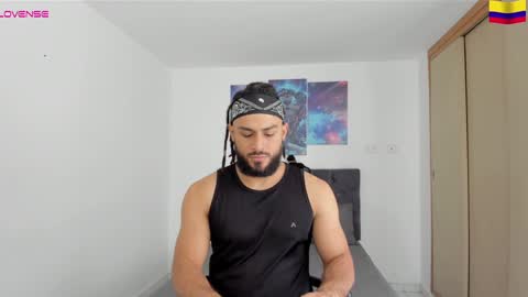 louis_marley_ online show from 12-23-24, 06:48