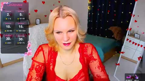 Snapshot of louisa_bay chatting on 02-13-25, 07:56 Louisa online show from 02-13-25, 07:56