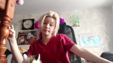 Kira online show from 01-09-26, 08:39