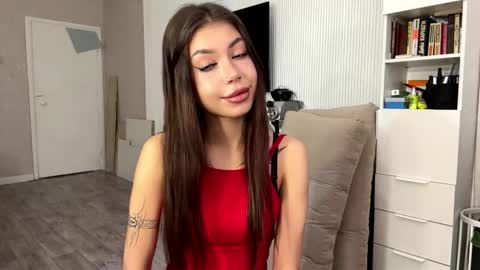 Flora online show from 03-15-26, 11:38