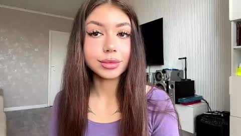 Flora online show from 04-20-26, 07:11