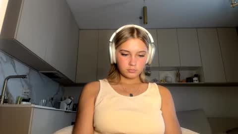 Eliza online show from 02-21-26, 01:23