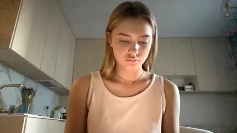 Eliza online show from 03-30-26, 04:13