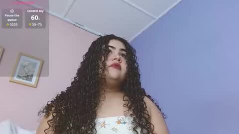 lourdes_moon22 online show from 10-11-25, 01:31