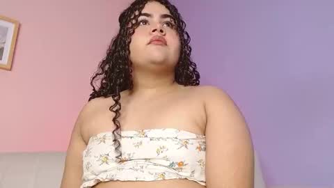 lourdes_moon22 online show from 10-17-25, 02:30