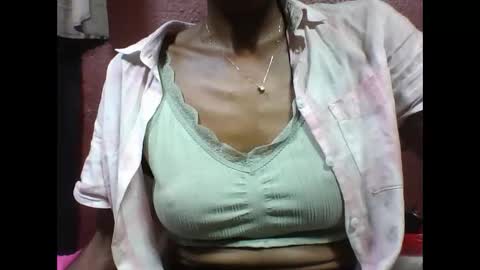 Snapshot of lovaelisa chatting on 10-09-25, 05:11 lovaelisa online show from 10-09-25, 05:11