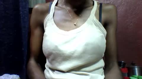 Snapshot of lovaelisa chatting on 10-31-25, 05:41 lovaelisa online show from 10-31-25, 05:41