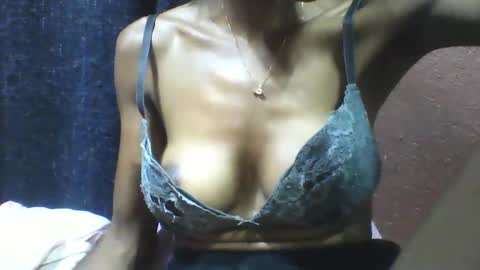 Snapshot of lovaelisa chatting on 11-05-25, 07:36 lovaelisa online show from 11-05-25, 07:36