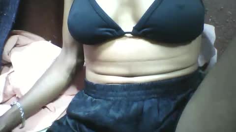 Snapshot of lovaelisa chatting on 12-02-25, 06:36 lovaelisa online show from 12-02-25, 06:36