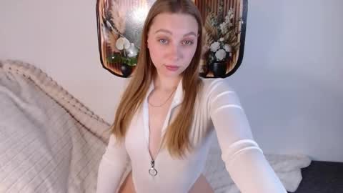 love bella  online show from 04-24-26, 12:13