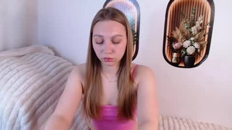 love bella  online show from 05-21-26, 12:17