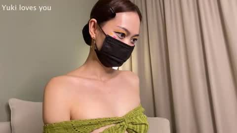 Snapshot of love_in_asian chatting on 11-22-25, 07:13 Learn how love can be with us online show from 11-22-25, 07:13