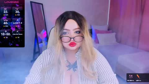 Snapshot of love_insidee chatting on 12-19-24, 07:51 Sailor online show from 12-19-24, 07:51