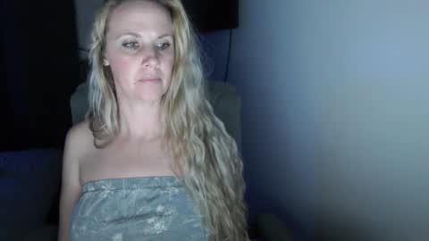 LoVe On  online show from 03-31-26, 02:24