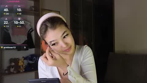 Snapshot of love_peace_here chatting on 10-08-25, 12:52 hi its me online show from 10-08-25, 12:52