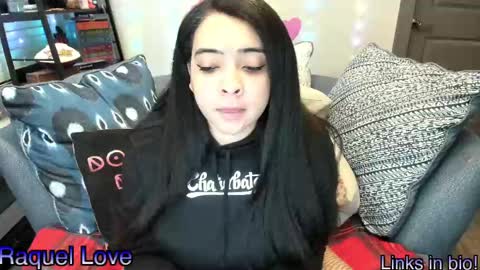 Snapshot of love_raquel_xo chatting on 02-18-25, 02:05 Raquel Love online show from 02-18-25, 02:05