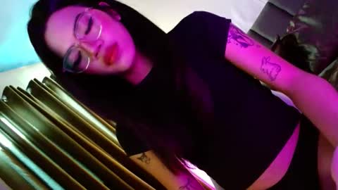 Seren online show from 11-08-25, 05:07