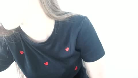 Vivian online show from 06-23-26, 10:02