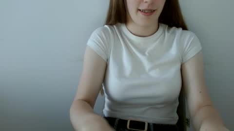Vivian online show from 06-24-26, 11:09