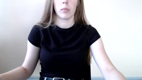 Vivian online show from 07-28-26, 11:17