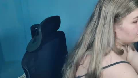 Ally online show from 06-25-26, 05:12