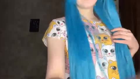 Kim online show from 04-12-26, 02:33