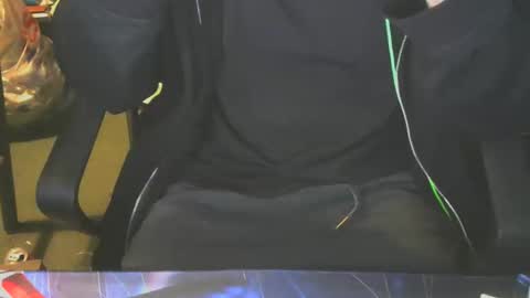 lovebird71 online show from 11-16-25, 04:29