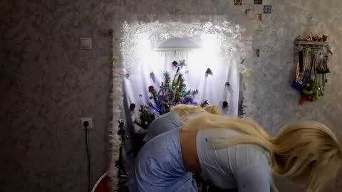 Rose online show from 01-11-26, 03:28