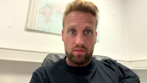 lovefuesse online show from 09-10-25, 08:03