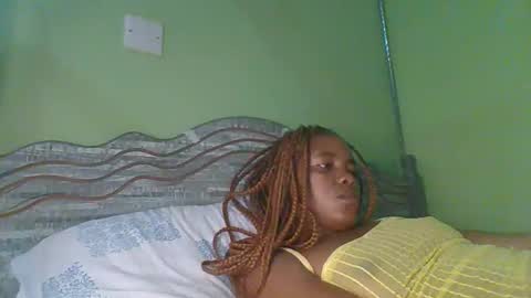 Snapshot of lovegal335 chatting on 01-12-26, 09:42 lovegal335 online show from 01-12-26, 09:42