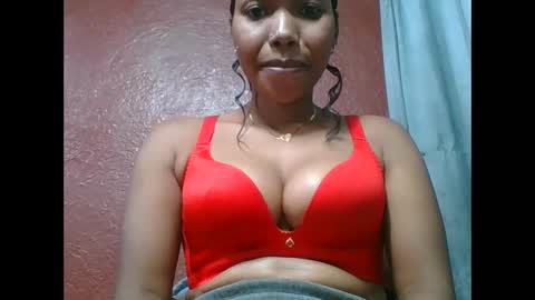 Snapshot of loveinlife750427 chatting on 09-24-25, 05:44 loveinlife750427 online show from 09-24-25, 05:44