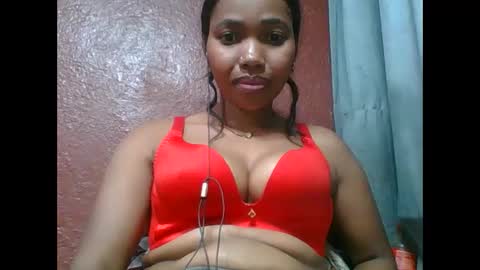 Snapshot of loveinlife750427 chatting on 09-24-25, 05:49 loveinlife750427 online show from 09-24-25, 05:49