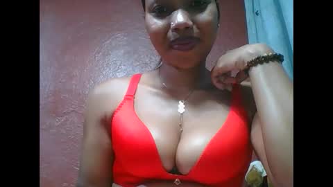 Snapshot of loveinlife750427 chatting on 10-04-25, 06:22 loveinlife750427 online show from 10-04-25, 06:22