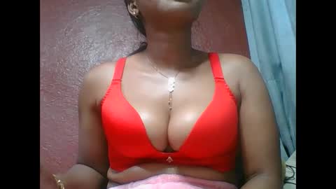 Snapshot of loveinlife750427 chatting on 10-04-25, 06:28 loveinlife750427 online show from 10-04-25, 06:28