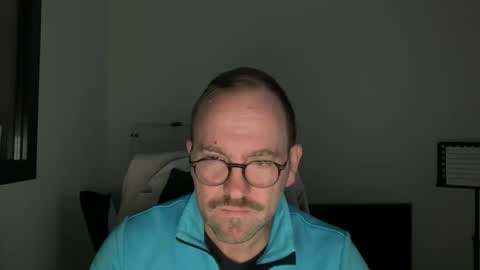 Snapshot of lovelick007 chatting on 12-25-24, 03:06 lovelick007 online show from 12-25-24, 03:06