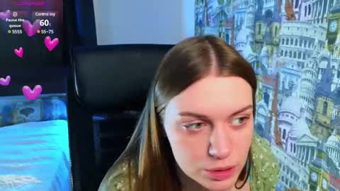 Snapshot of lovellalipss chatting on 02-23-25, 11:44 Laura online show from 02-23-25, 11:44