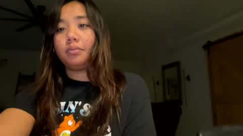 Love online show from 01-11-25, 01:37