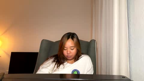 Love online show from 09-26-25, 11:09