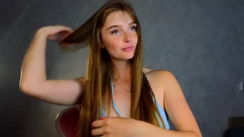 Snapshot of lovelly_molly chatting on 07-09-26, 04:22 Molly online show from 07-09-26, 04:22