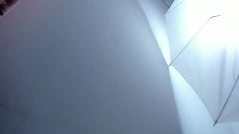 Kissy online show from 06-20-26, 06:11
