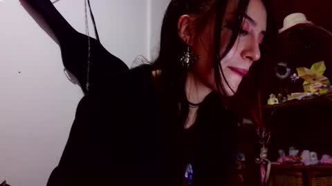 Snapshot of lovely_akira_xwx chatting on 07-09-26, 08:07 Tami online show from 07-09-26, 08:07