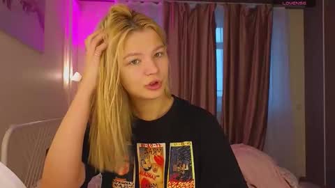 Jenny online show from 03-24-26, 04:50